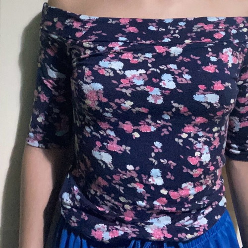 Floral blouse like new