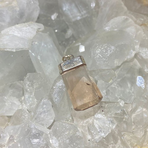 Silver Pendant with Natural Topaz new, beige