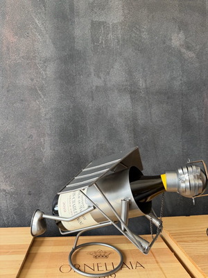 Metal decorative wine holder industrial style like new