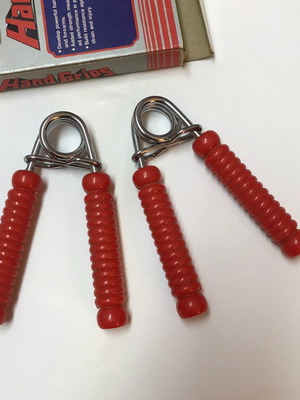Hand grips used, set of 2 for hand exercise