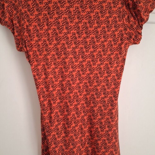 JohnnyJo Wrap Top used, one size, black and red