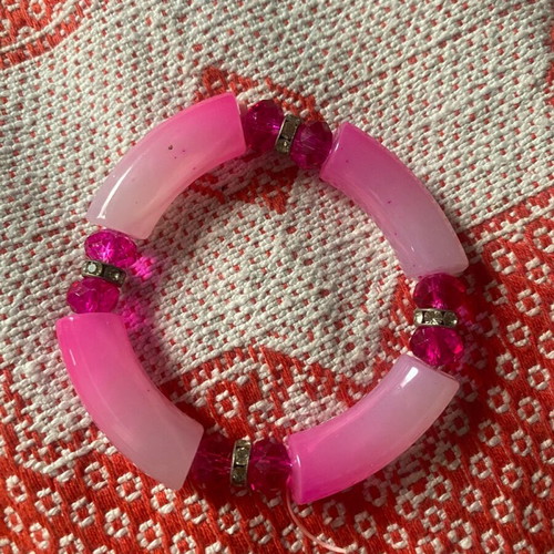 Bracelet with elastic band like new
