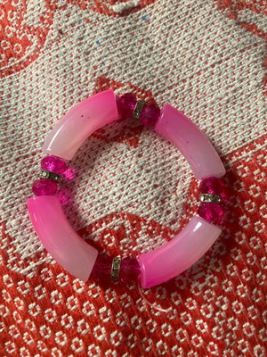 Bracelet with elastic band like new