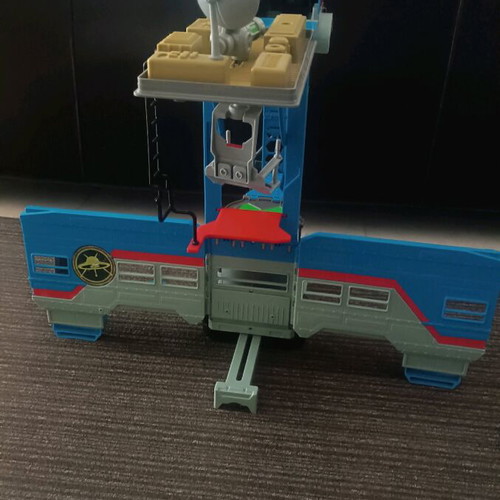 Ben 10 Headquarters like new three-story playset