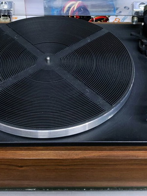 Kenwood KP-2022 πικάπ μεταχειρισμένο σε πολύ καλή κατάσταση