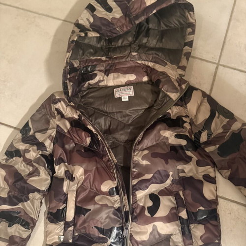 Guess children's jacket like new, size 7 years, brown and green