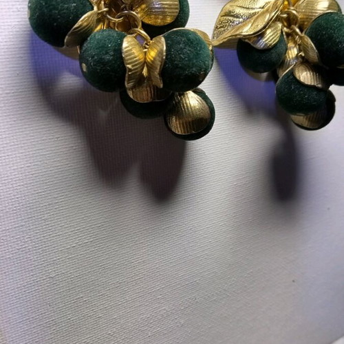 Velvet clip-on earrings like new, dark green
