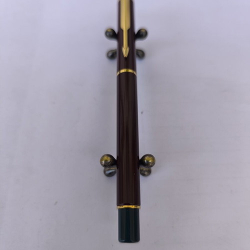 Parker 88 pen made in UK like new, burgundy color