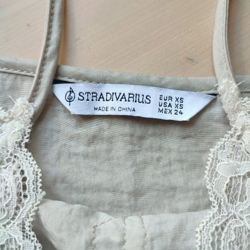 Μπλούζα Stradivarius XS μπεζ σαν καινούρια