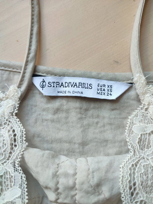 Μπλούζα Stradivarius XS μπεζ σαν καινούρια