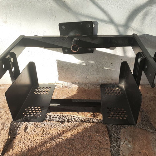 Heavy-duty horizontal projector mount, metal
