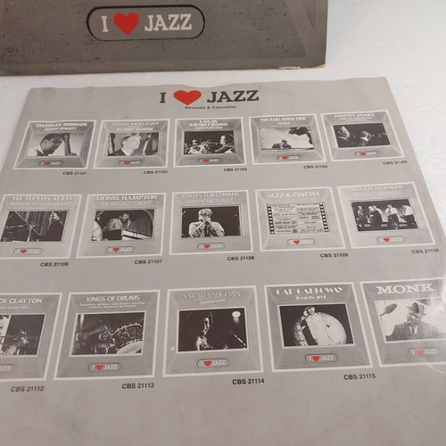 Billie Holiday Lady In Satin vinyl used with minor cover wear