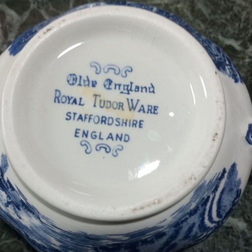 Royal Tudor Ware Olde England Tea Set 21 Pieces New