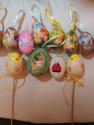 Easter decorative eggs set like new, 13 pieces