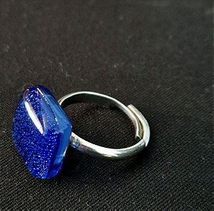 υπέροχο ασημένιο δαχτυλίδι με μπλέ πέτρα
