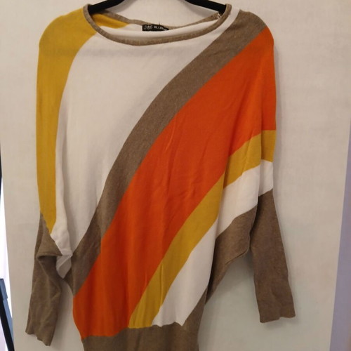 S&S Millenium Colorblock knit sweater with batwing sleeves, like new
