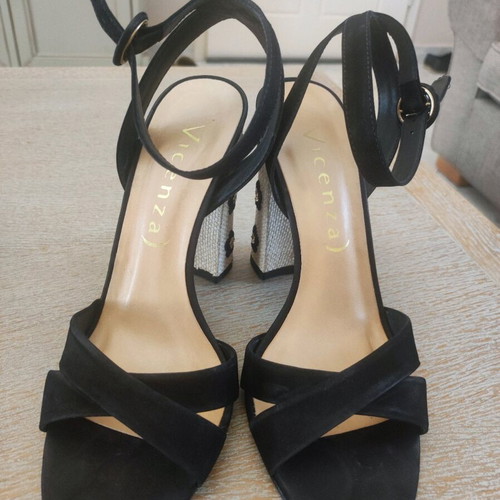 Vicenza sandals like new, black with 12 cm heel