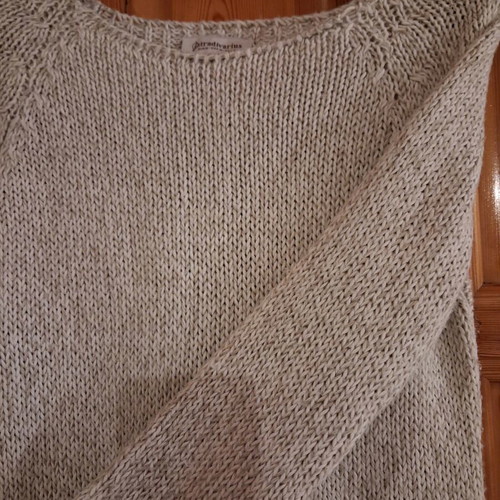Stradivarius sweater medium beige like new