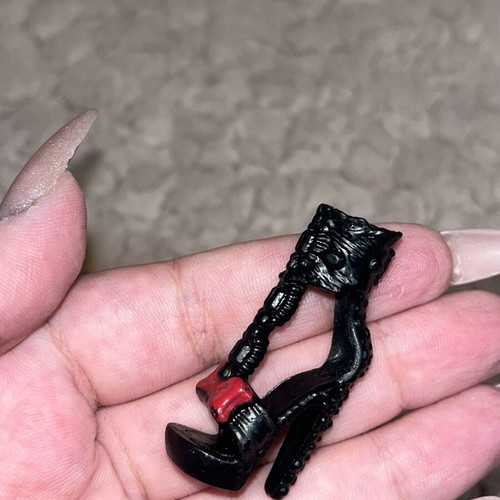 Ever After High Apple White Shoe heel single left used black red bow