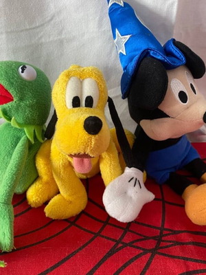 Disney and Muppets plush set of 3 like new