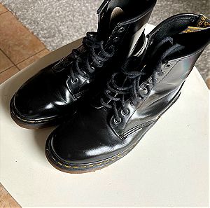 Dr martens made in England 43