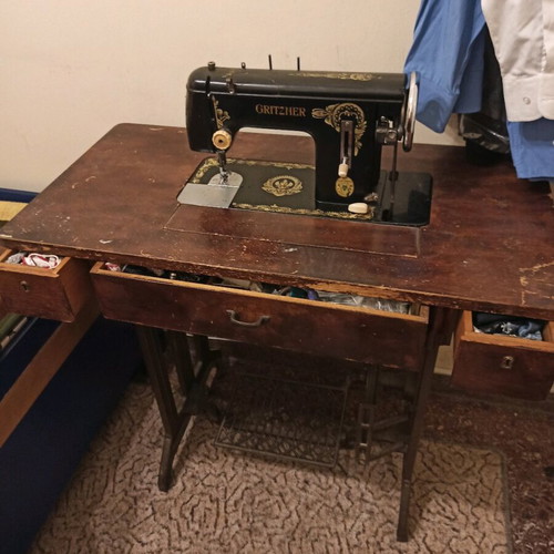 Gritzner collectible sewing machine used, over 70 years old