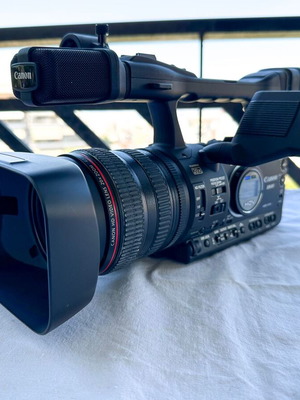 Canon XH A1E Professional HDV Camcorder like new