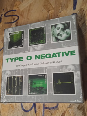 Type O Negative The Complete Roadrunner Collection 1991-2003 box set καινούργιο