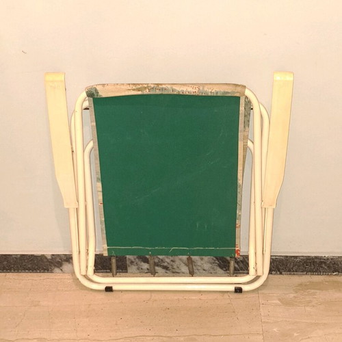Set of metal folding beach chairs used, 3 pieces
