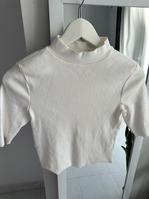 Zara white ribbed t-shirt medium, like new