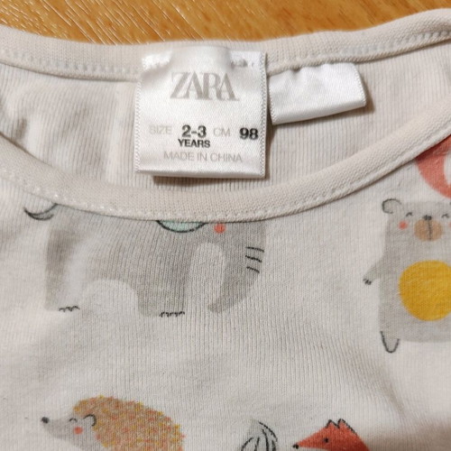 Zara pajamas 98 cm used, white multicolor