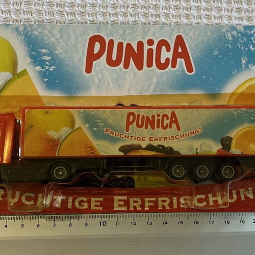 Punica promotional truck trailer scale H0 new