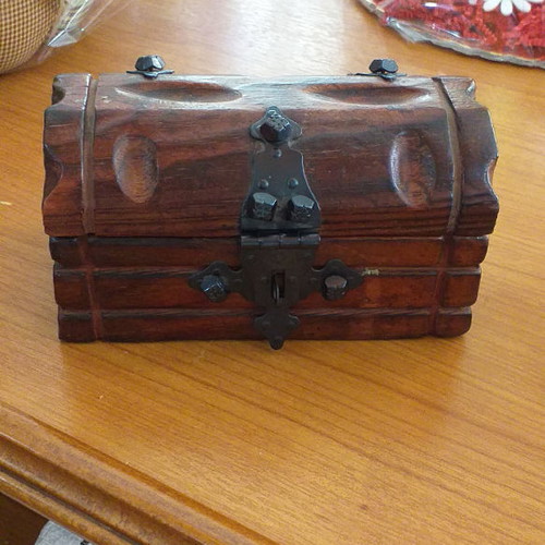 Small wooden decorative box 15×8cm