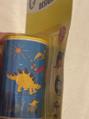 Μεταλλική ξύστρα με σχέδια δεινόσαυρου σε κλειστή συσκευασία, καινούργια