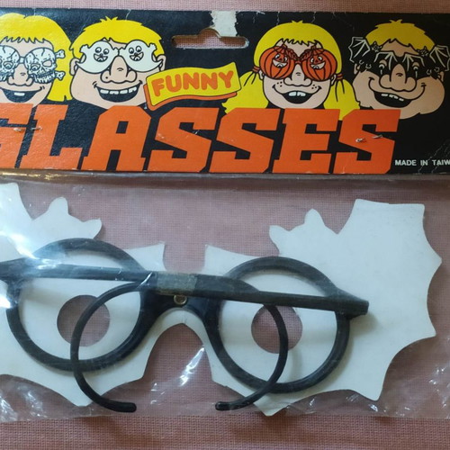 Funny bat carnival glasses new, vintage