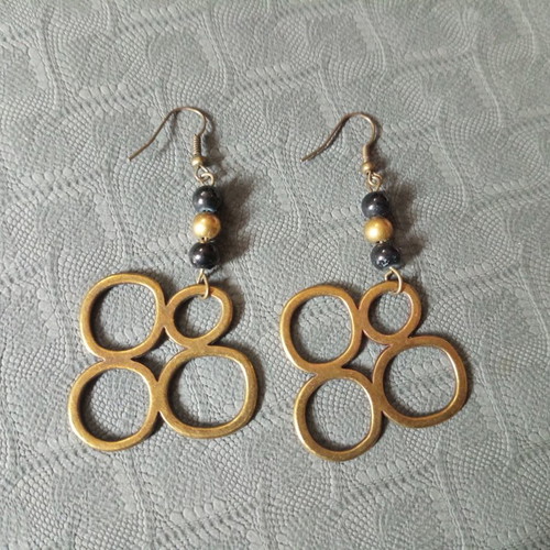 Dangling earrings new, gold color