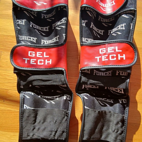 FORCE1 Boxing Gloves and Shin Guards like new, Size 5 and M