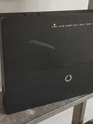 Router Vodafone H300s μεταχειρισμένο με τον φορτιστή