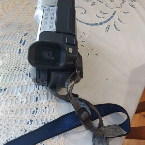 Sony digital video camera recorder like new