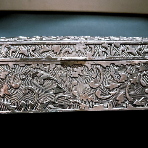 Vintage επάργυρη μπιζουτιέρα στυλ art Nouveau σαν καινούργιο