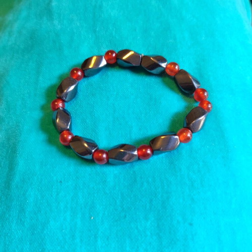 Biomagnetic bracelet with hematite and red garnet like new