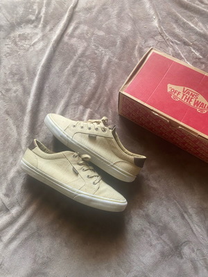 Vans low sneakers μεταχειρισμένα, κίτρινα, μέγεθος 46 με κουτί