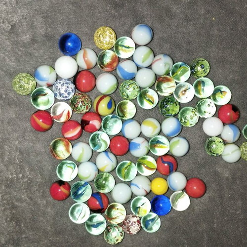 Authentic collectible marbles in 3 sizes like new, pack of 96