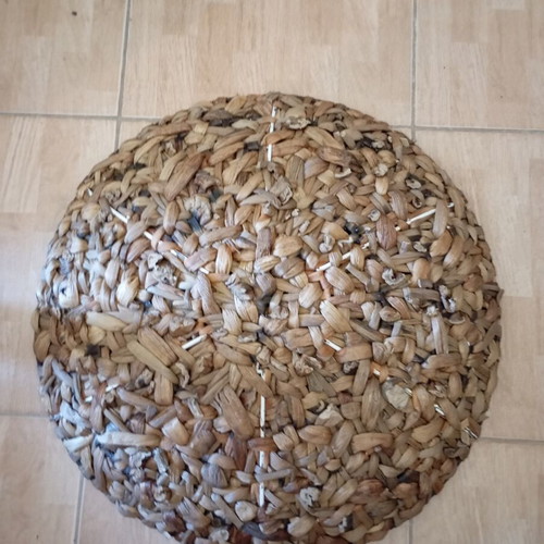 Woven plate like new, large, 51 cm diameter