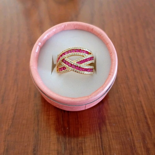 Ring gold plated with pink and gold zircon stones, size 7 new