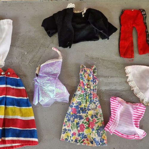 Doll clothes used, assorted set