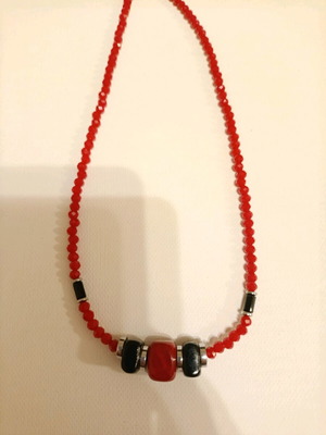 Necklace 669433 new handmade, black and red