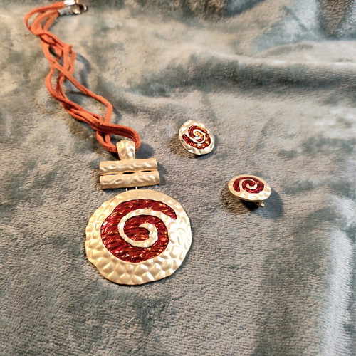 Jewelry set necklace with clip earrings used, orange and gold