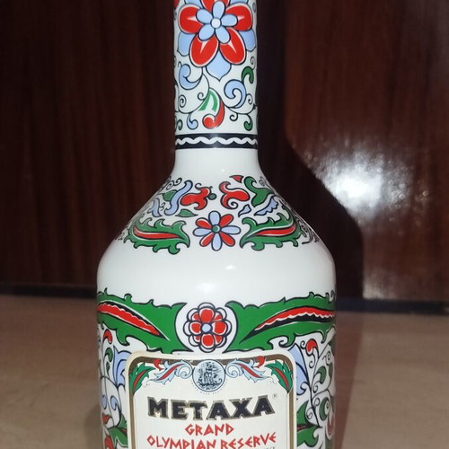 Metaxa 100th Anniversary Set porcelain and 18K gold like new