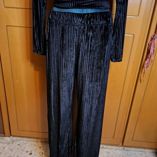J. mood Italian set 2 pieces new, black, size S-M